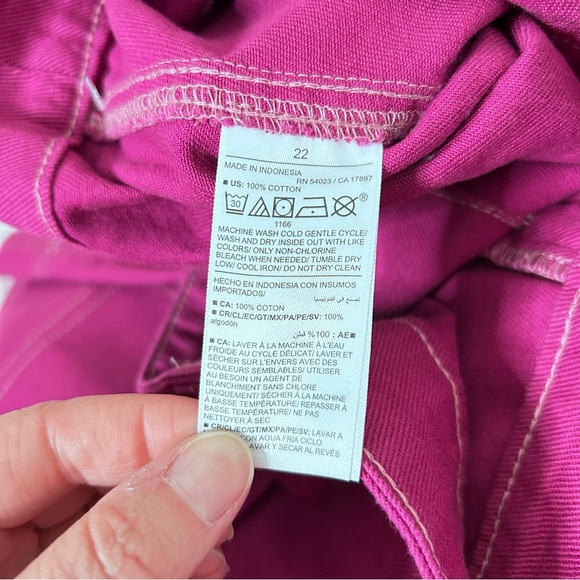 NWT Old Navy Fuchsia Denim Cargo Mini Skirt Size 22 Spring Summer Festival - Picture 4 of 12